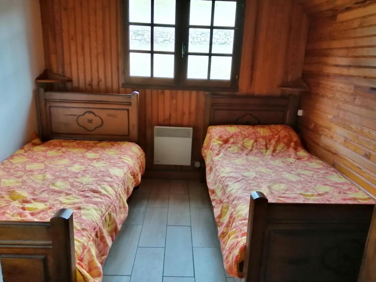 Le Ruscadet Villa Campan Bagian luar foto